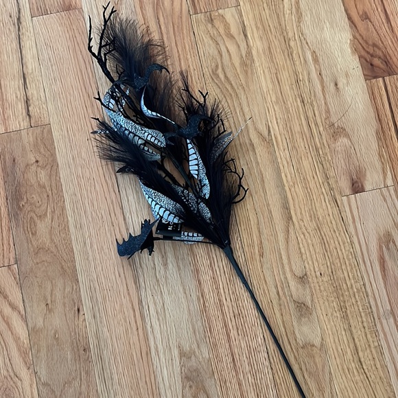 NEW! Creepy Black Bats With Branches And Feathers Floral Picks Spooky Halloween - Picture 8 of 8